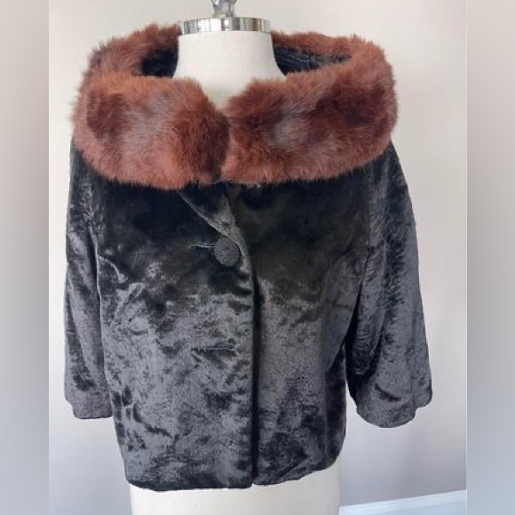 Vintage Genuine Broad Curl City Fur Co. Vintage Black Fur Cropped Jacket - Picture 2 of 8